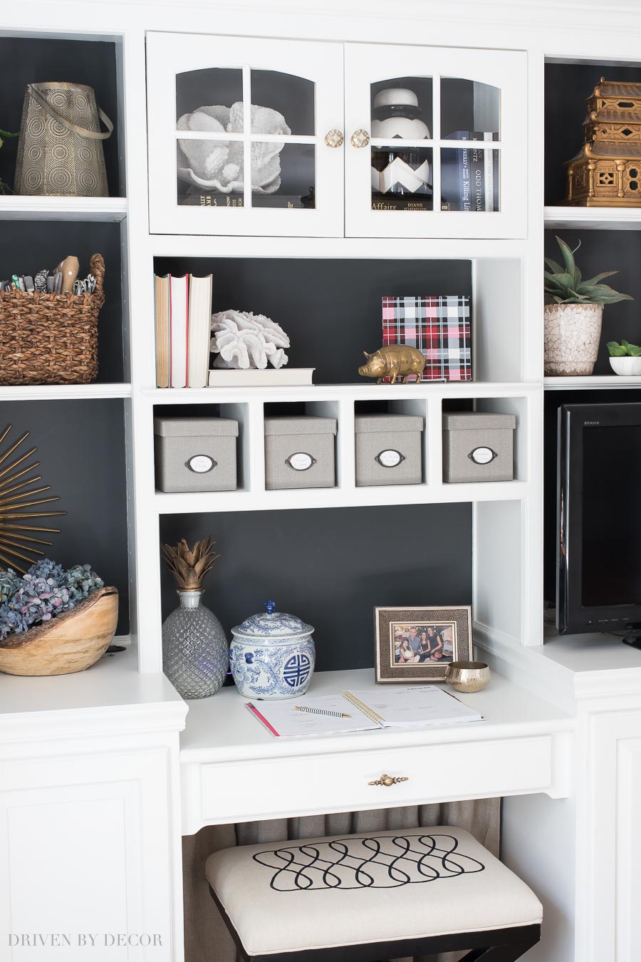 Decorating Shelves awesome tips on how to style your bookcase and shelving! PBTZWFY