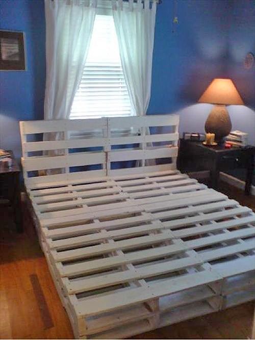 DIY pallet bed 16 gorgeous diy bed frames - tutorials, including this  VZFQOOR
