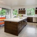 Kitchen Floors: Pros and Cons of Tiles, Laminate or Linoleum – What’s Better?