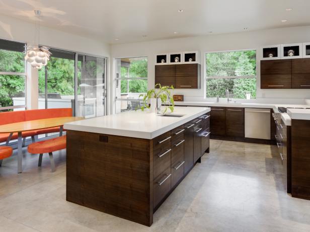Kitchen Floors: Pros and Cons of Tiles, Laminate or Linoleum – What’s Better?