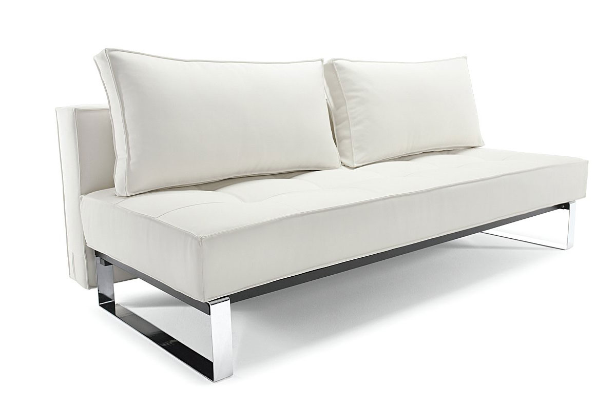 Ideal for a modern and friendly atmosphere: Sofa beds in white