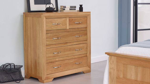 Oak Chest of Drawers | Small & Large Drawers | Oak Furniture Land