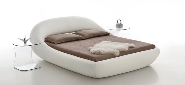 Angelo Tomaiuolo designs 'Sleepy' organic bed for Tonin CASA
