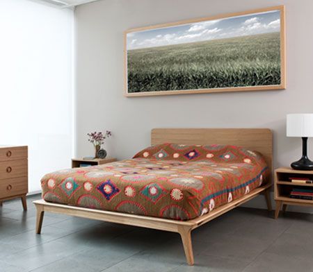 Midcentury-style Valentine bed by Matthew Hilton | Design that I