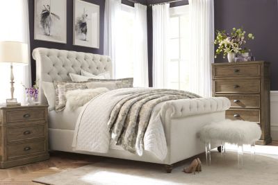 Upholstered Beds | Havertys