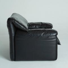 Vico Magistretti Maralunga Style Black Leather Armchairs with Adjustable  Headrests - 293875