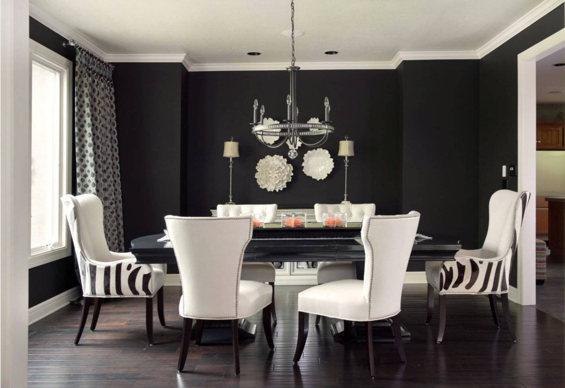 10 Creative Ideas for Dining Room Walls