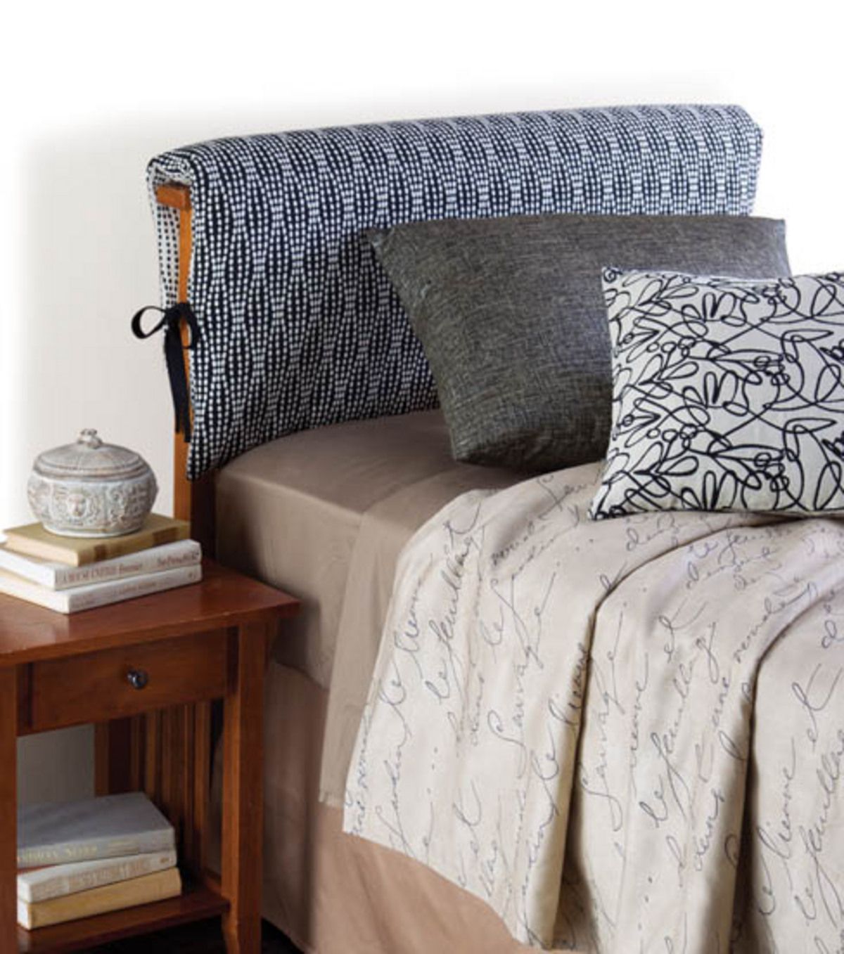 Love this headboard pillow cover project :) @HGTV HOME