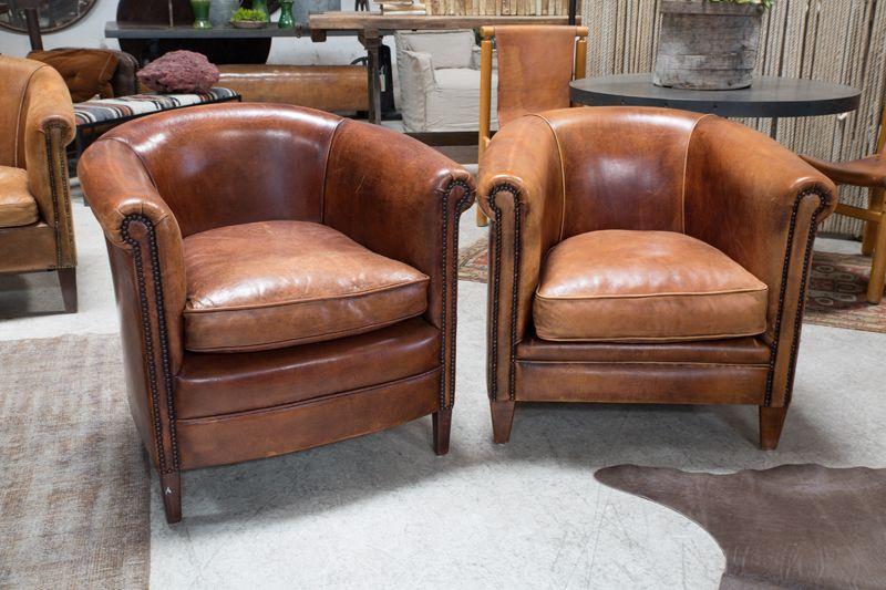 VINTAGE LEATHER CLUB CHAIRS