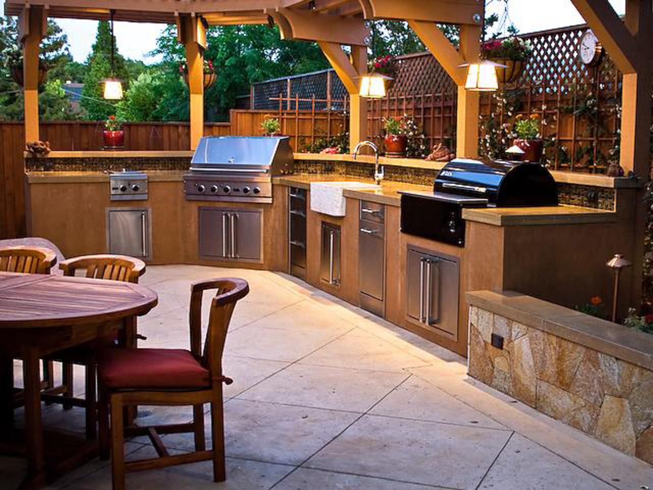 rms_outdoor_kitchen-Trish-Danby_s4x3
