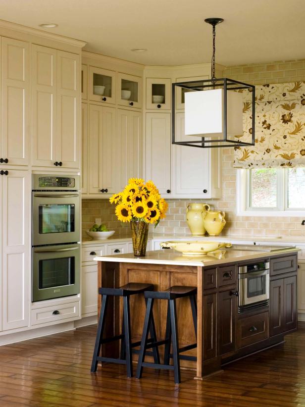 Kitchen Cabinets: Should You Replace or Reface?