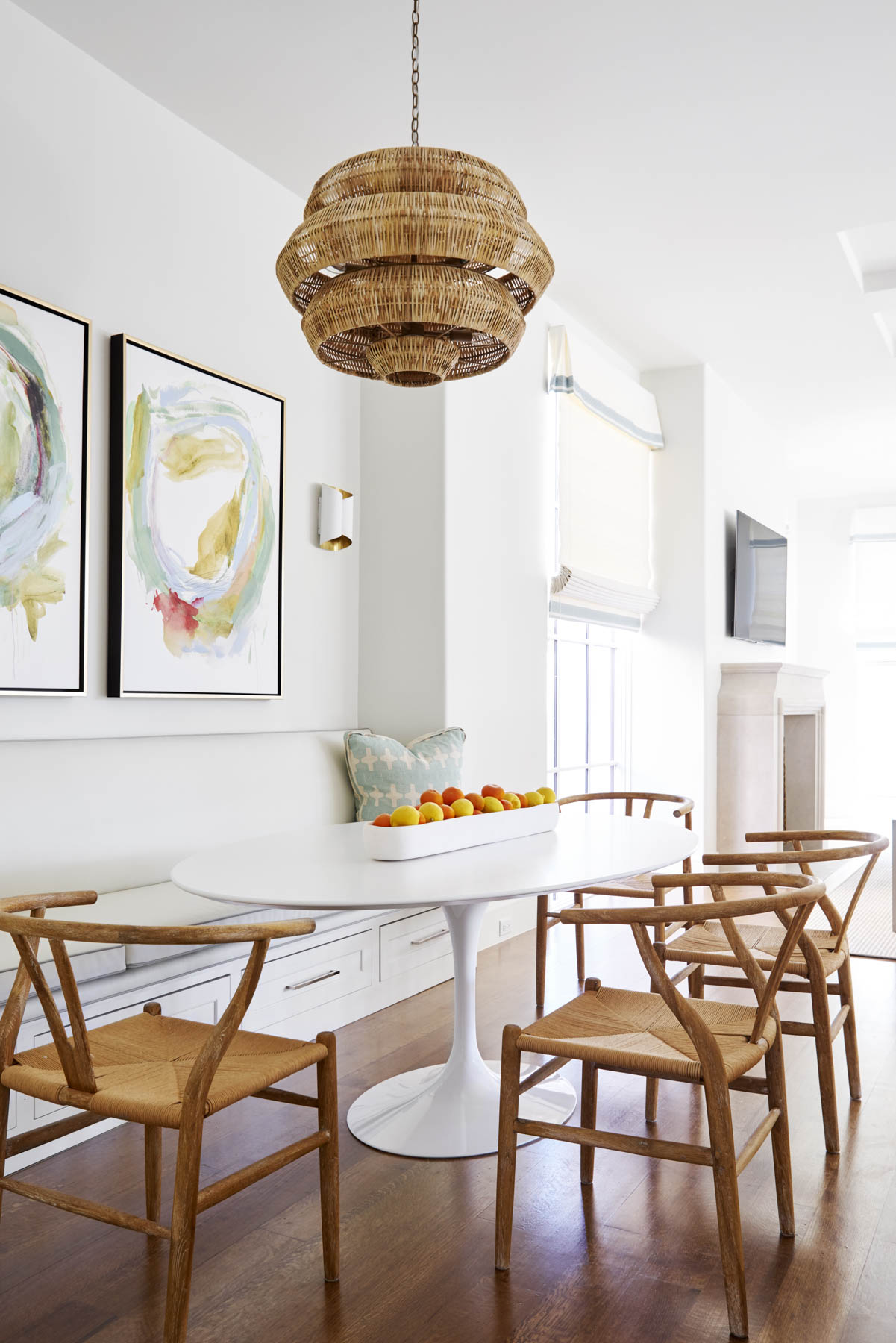 Dining Room with White Tulip Table and wishbone Chairs