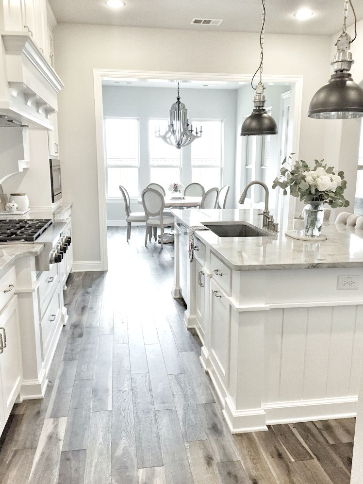 Luxury white kitchen design ideas (6)