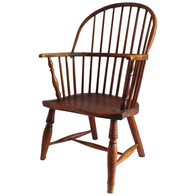 Early 18th Century English Windsor Chair For Sale