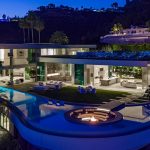 A wonderful contemporary luxury home designed by McClean Design