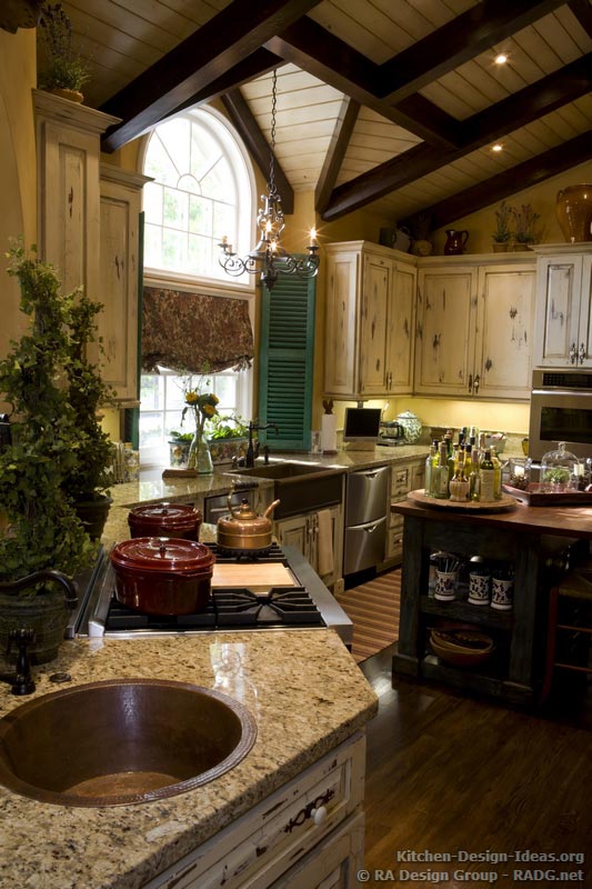 Country kitchen: designs, ideas, cabinets and decor
