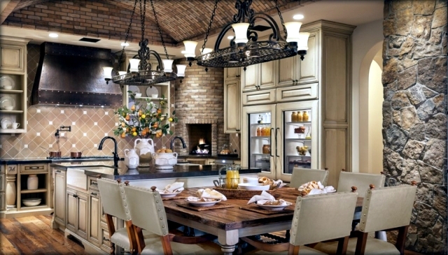 Ideas, style and images of Tuscan interior design