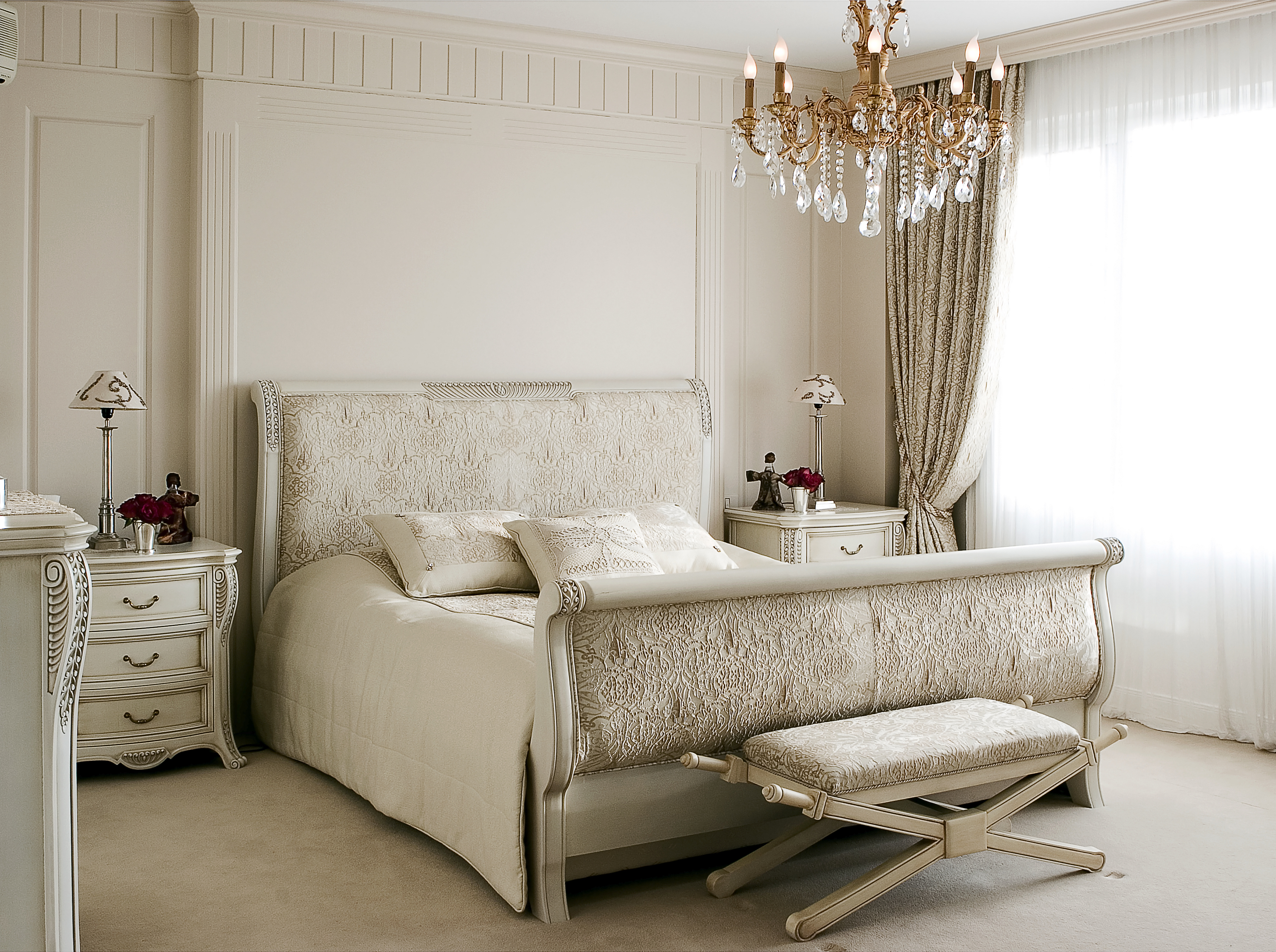 Nice interior designs of bedrooms to check out
