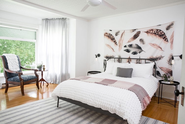 Proof that a small bedroom interior can look great