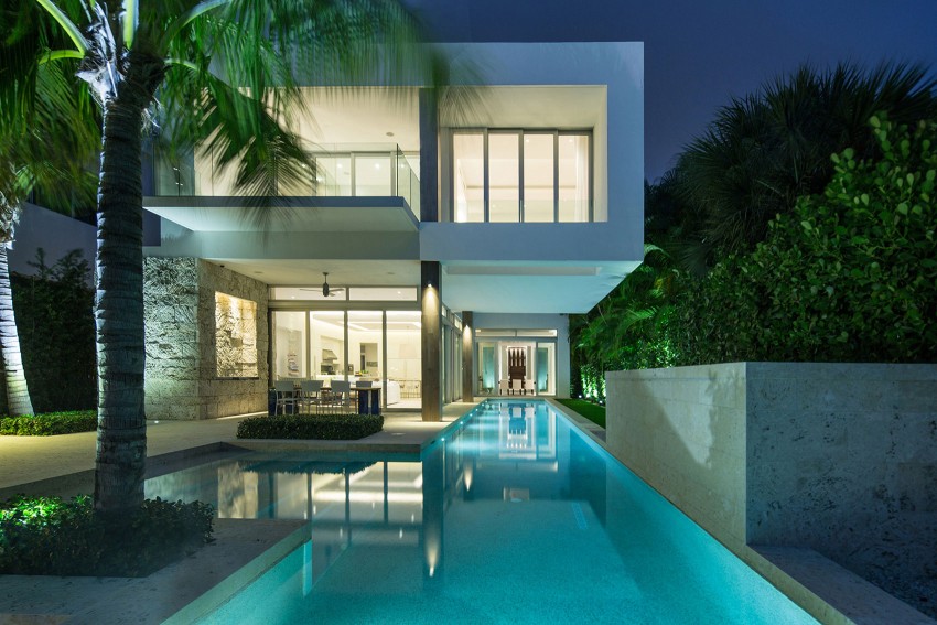 The beautiful and luxurious airy home in Key Biscayne