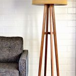 Wooden floor lamps to decorate your home