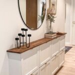 Shoe cabinet