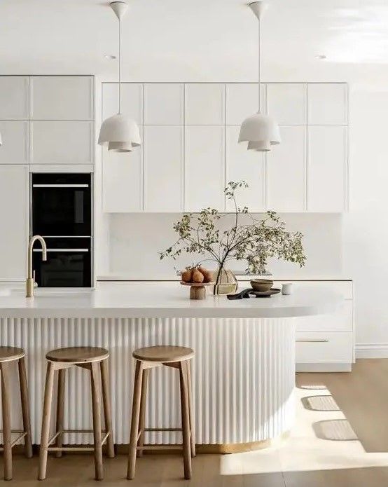 5 Reasons Why a White Kitchen Island is the Perfect Addition to Your Home