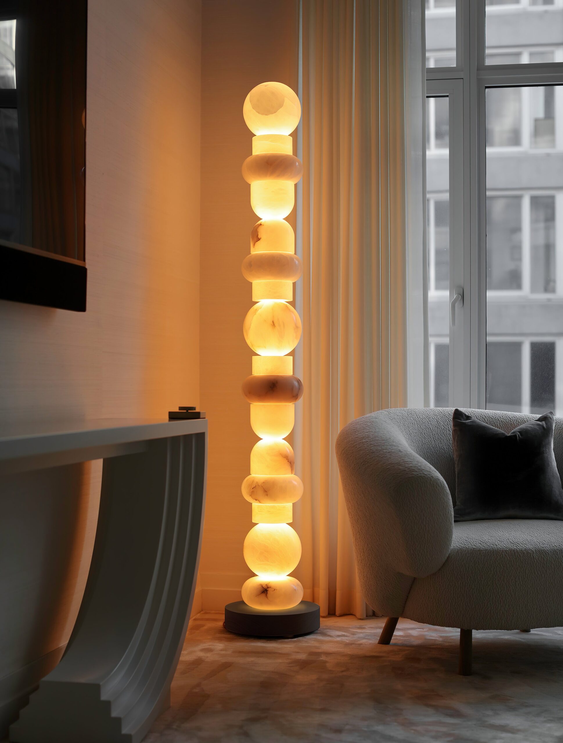 5 light floor lamp options for brightening up your space