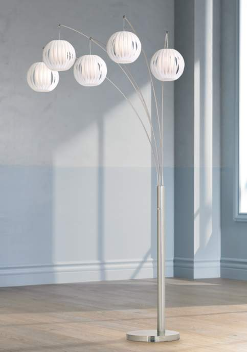 5 light floor lamp options for brightening up your space