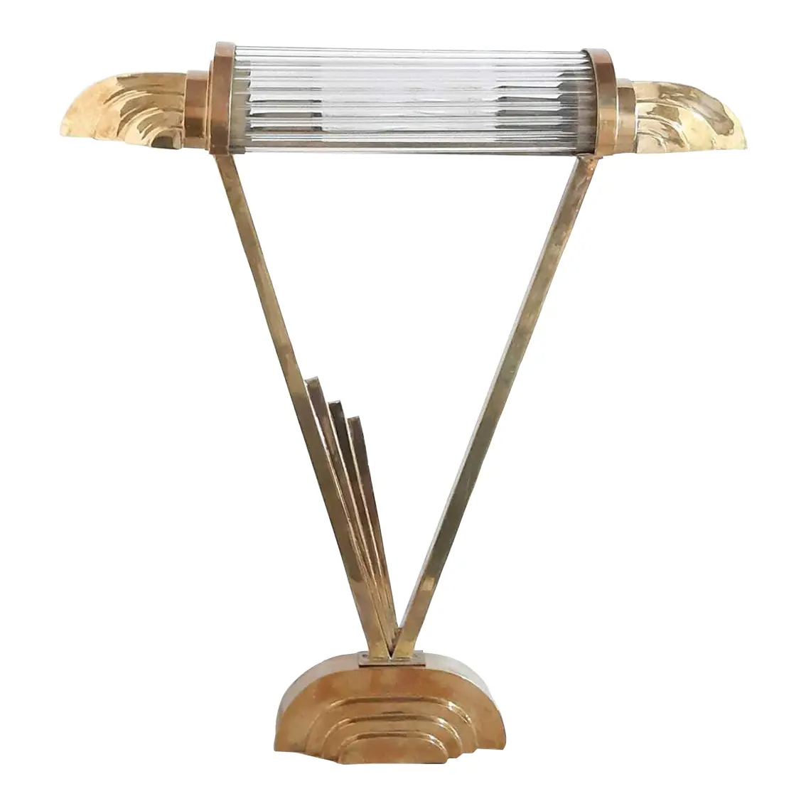 Art deco table lamp exudes elegance and style