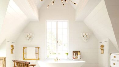 bathrooms chandeliers