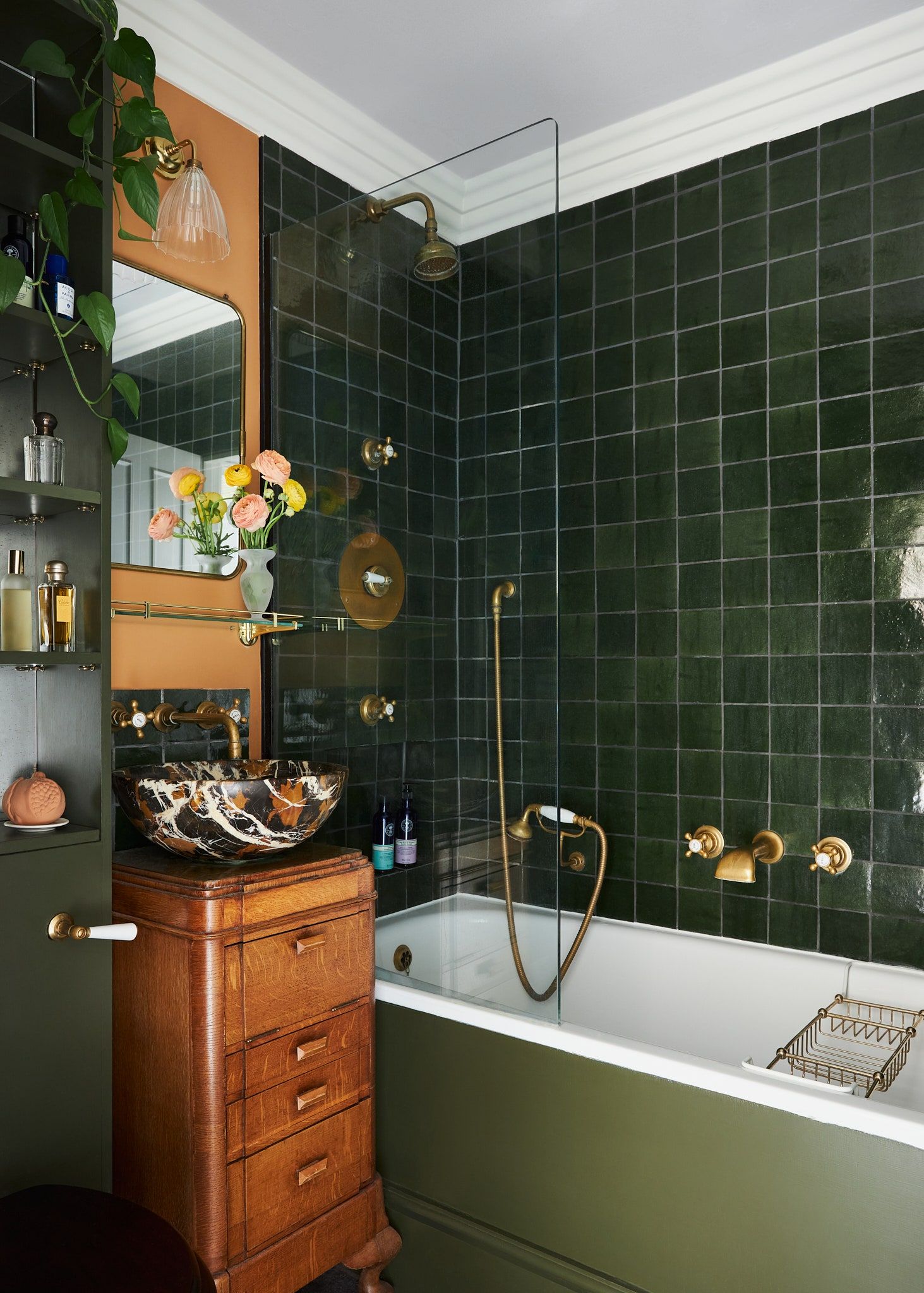 Bathroom For Small Spaces How to Maximize Your Space