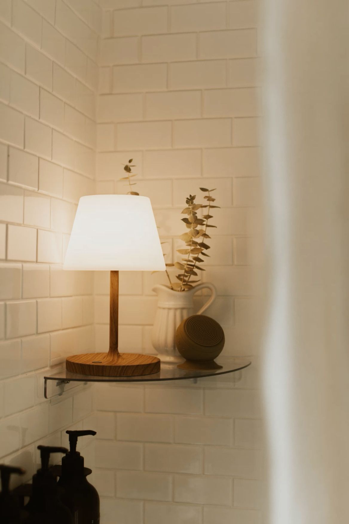 Bathroom lamps ideas for a stylish and functional space