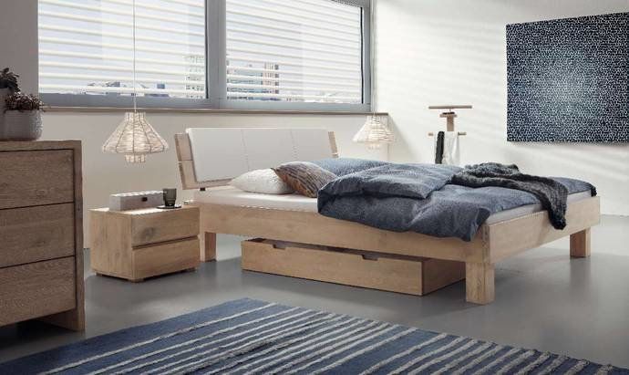 Beds made of wild oak craftsmanship and quality in furniture