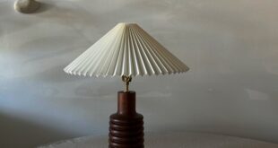 bedside lamp