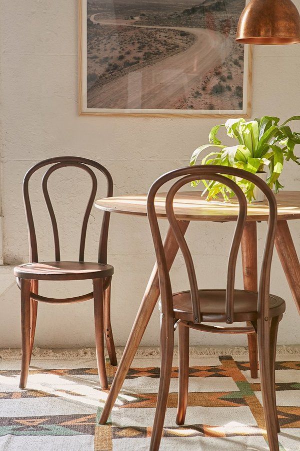 Bistro Chairs: Stylish Seating Options for Your Home or Business