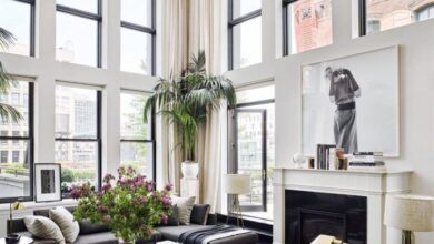 Black Leather Sofas