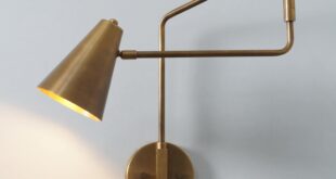 Brass wall lamp