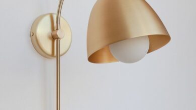 Brass wall lamp