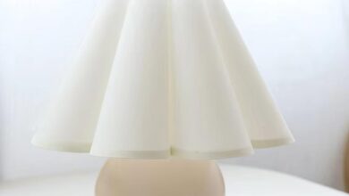 charming table lamp