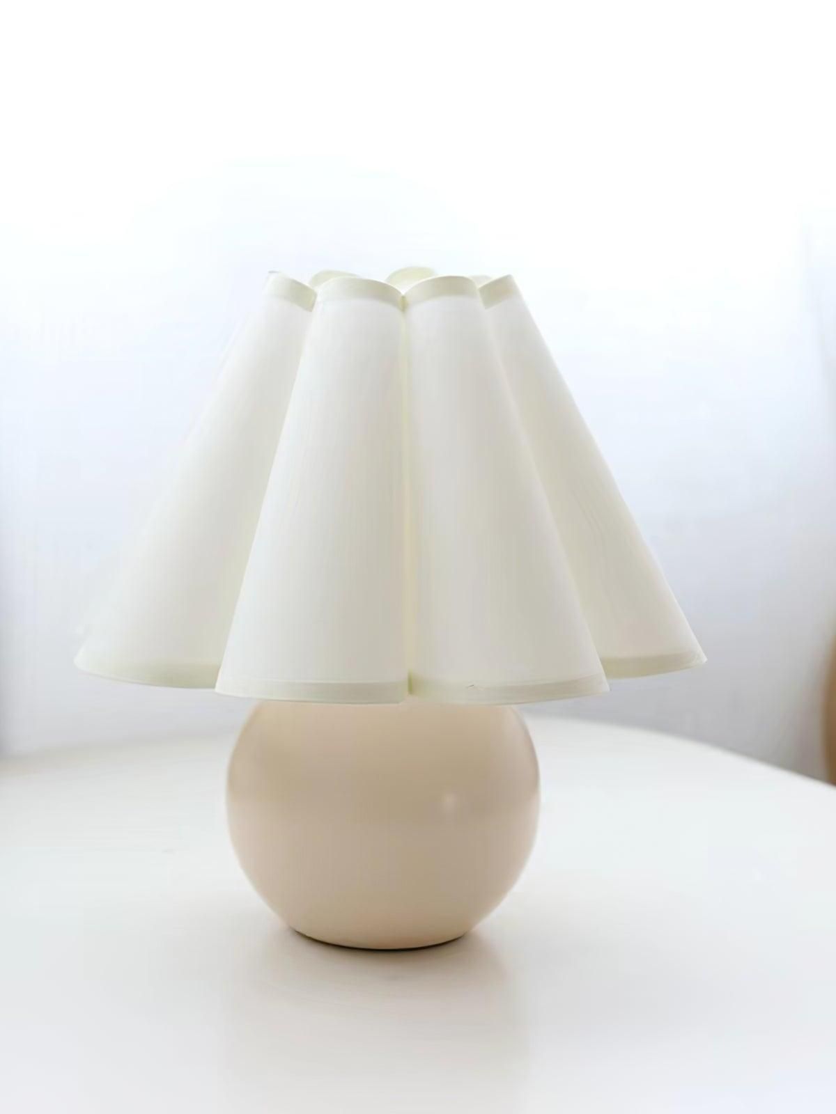 charming table lamp