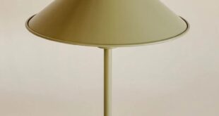 charming table lamp