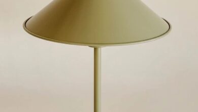 charming table lamp