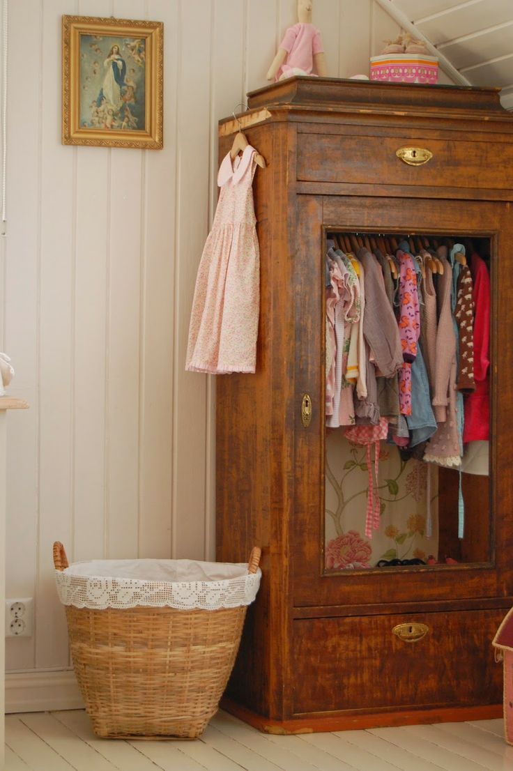 Children wardrobes the essential furniture for organizing kids’ belongings