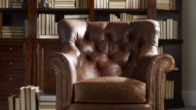 Club Chairs With Ottoman
