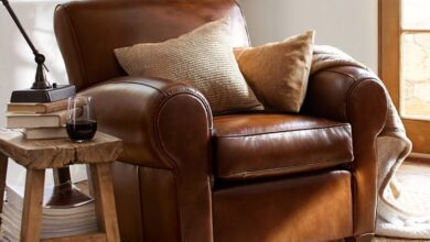 Club Chairs With Ottoman