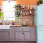 Colored walls in the kitchen