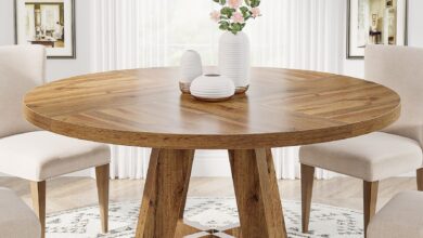 Comfortable Dinner Table