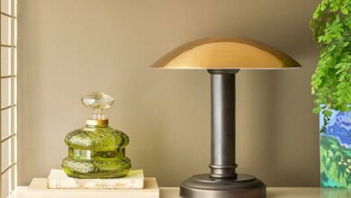 Cordless table lamps