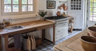 Country Kitchen